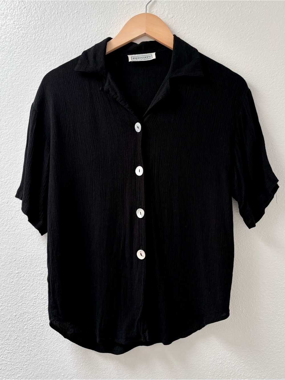 Vintage 90s Minimalist Black Short-Sleeve Button-Up Shirt